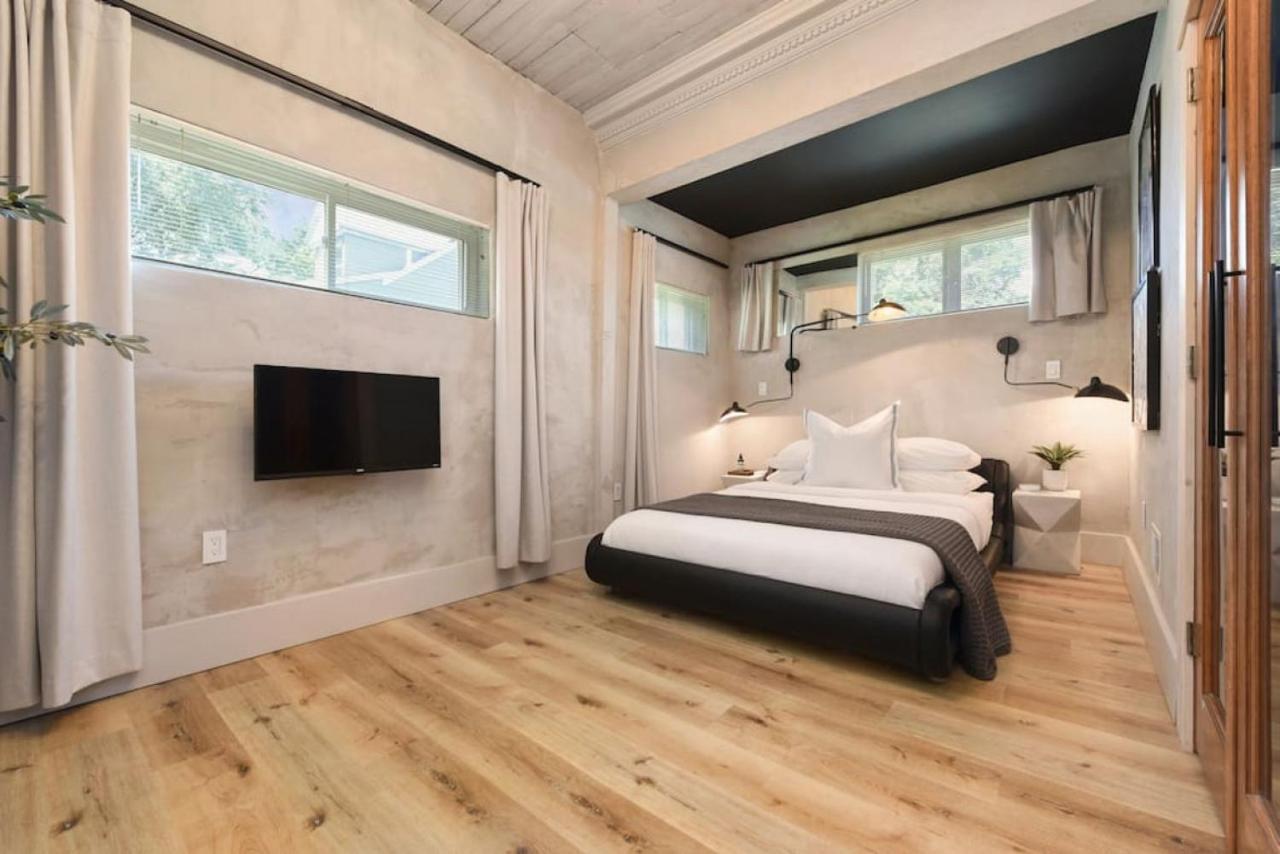 The Ridgway - 2 Apts In 1 - Great Privacy, Beautiful Space Pittsburgh Exterior photo